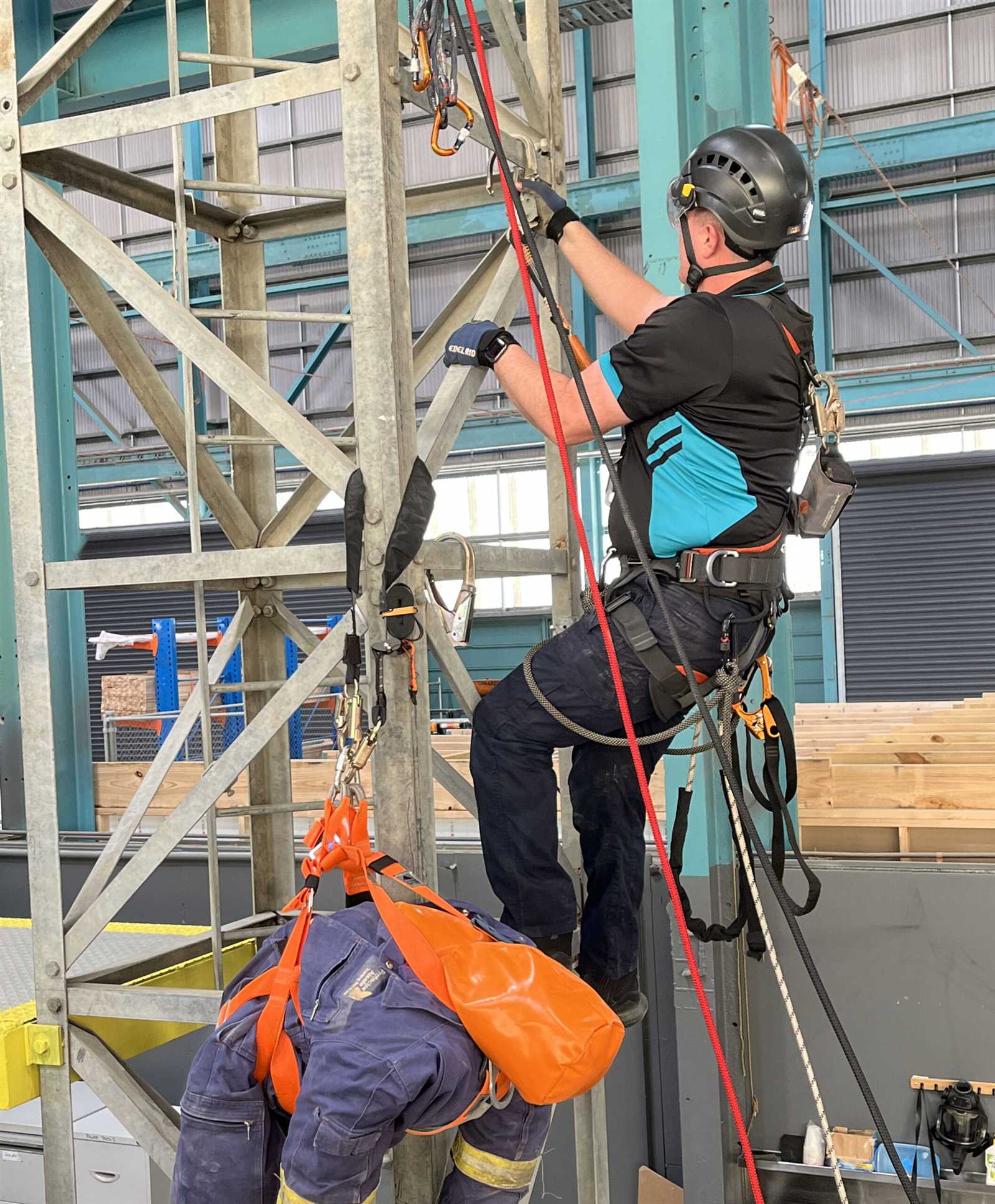 comtrain tower climbing safety and rescue certification exam answers